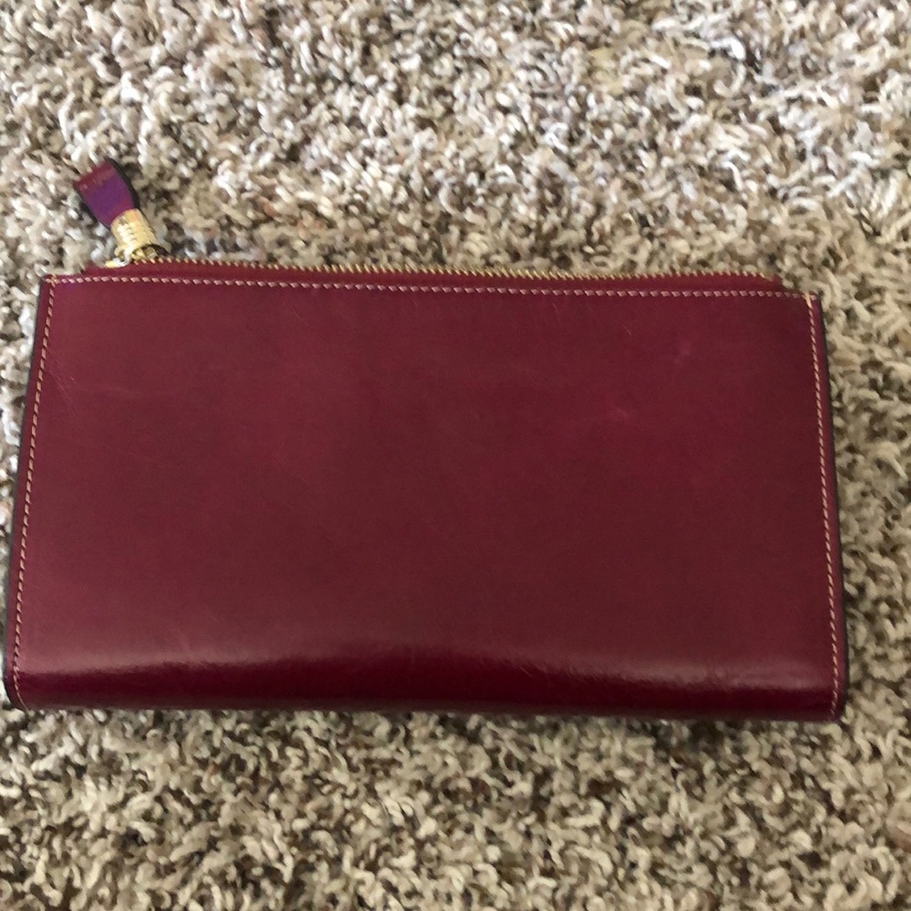 Red wallet - Picture 2 of 3